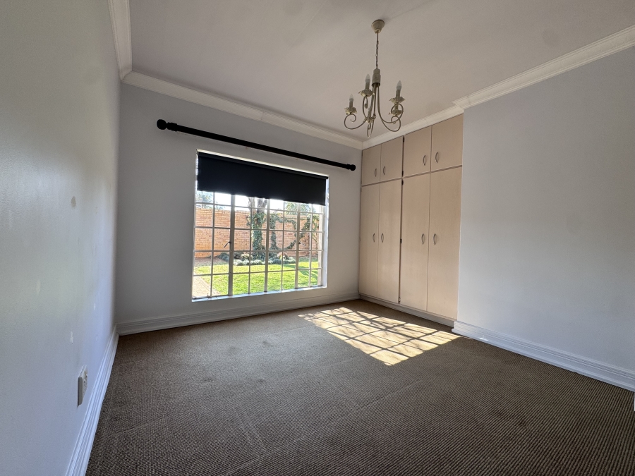 4 Bedroom Property for Sale in Wilkoppies North West